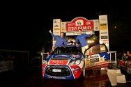 Rallye Český Krumlov: Vyhlášení výsledků na cílové rampě